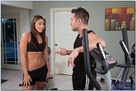 Sporty brunette Rilynn Rae gets her pussy fucked by a muscular guy