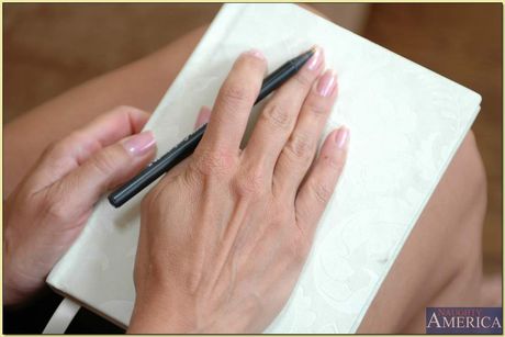 Blond Milf Kimmie Morr får sina stora tuttar jizzed efter en vild fan scen
