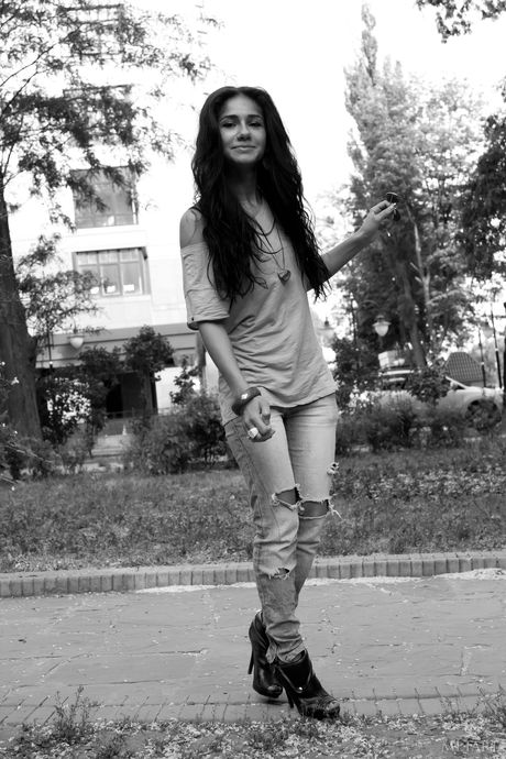 Ukrainian beautiful Malina A gets naked with allure