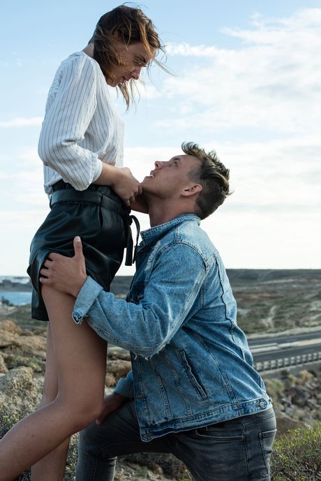 Sexy Ukrainian model Oxana Chic gets her pussy fucked by her boyfriend