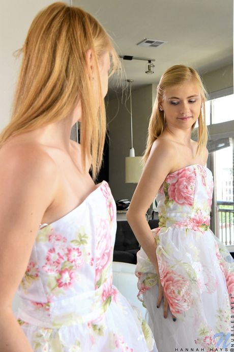 Skinny young girl Hannah Hays masturbates with a dildo in the mirror