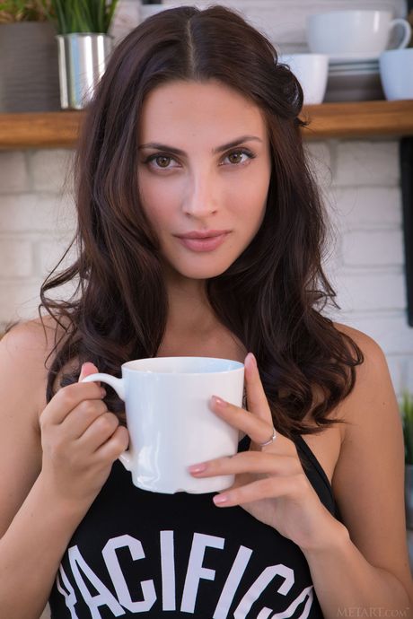 Angelic teen Jasmine Jazz takes it all off with self-assuredness