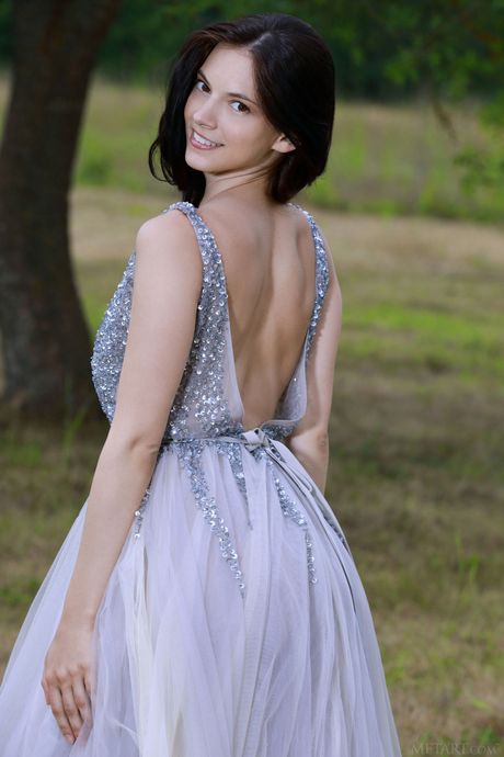 Russian belle Aleksandrina strips off on a blanket in the countryside