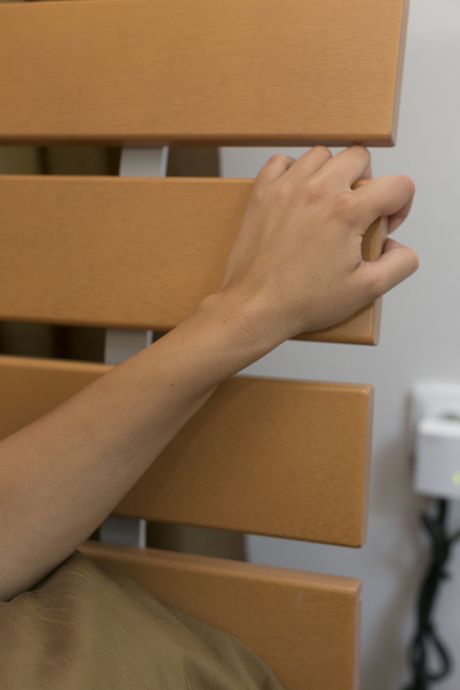 Teen lesbians Tracy Lindsay & Tess B play with their pussies in heels