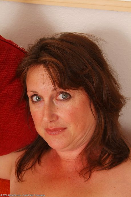 All Over 30: Mature woman Marishka shows her big tits and hairy pussy in a solo