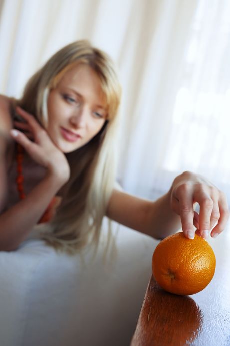 Ukrainian lady Nika N gets naked without embarrassment