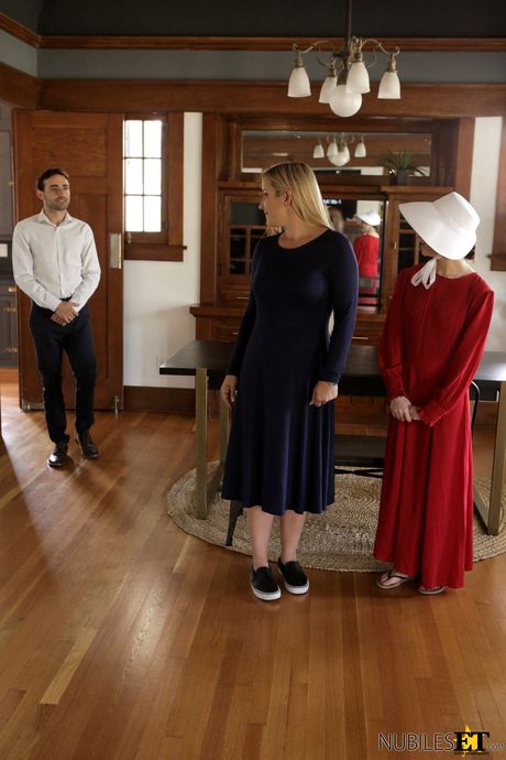 Petite teen Jane Wilde gets her hairy pussy licked and screwed