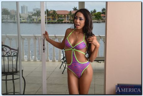 Sexy Latina teen Gulliana Alexis gets her pierced pussy drilled