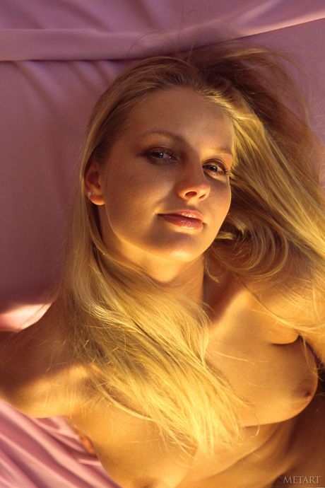 Blonde babe Courtney Lightspeed flaunting big natural teen tits and ass