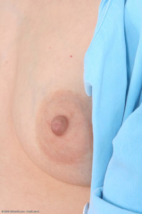 All Over 30: Mature housewife Anais shows off her big ass & her hot body in stockings