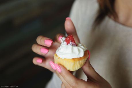 Innocent teen Eos highlights her perfect pussy while naked in the kitchen