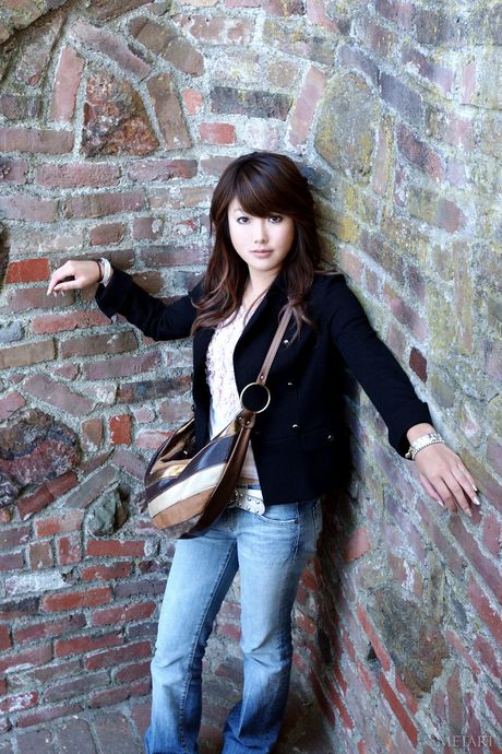 Svelte teen Misato A demonstrates her tiny tits and hairy twat in the bath