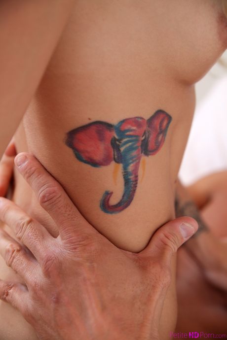 Teen Lesbians gifter seg
