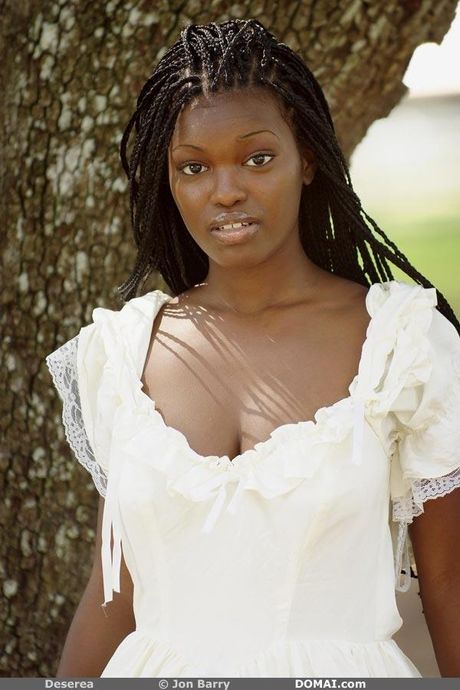 African beauty Deserea exhibits perfect shape in the wild & shows her big tits & pussy