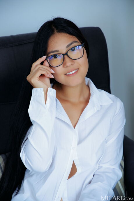 Bashful teen Kimiko removes her glasses and bikini to get naked on a bed