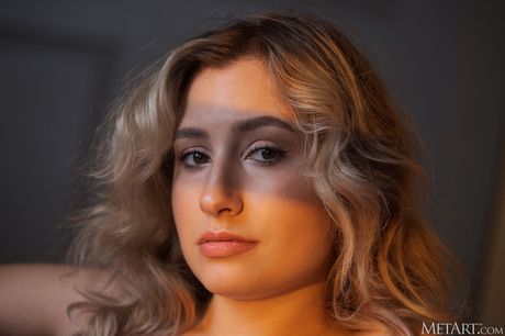 Ukrainian girl Francheska removes her lingerie and toys her pussy