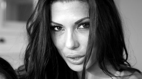 Alexa Tomas gets her pussy creampied by Jimena Lago