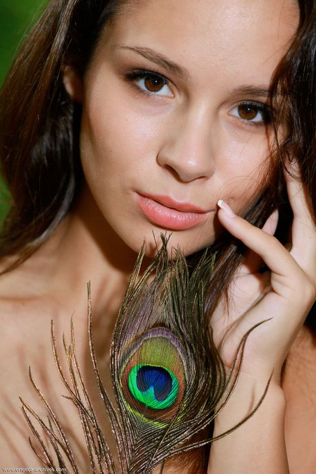 Lean teen Emmy models totally naked boldly