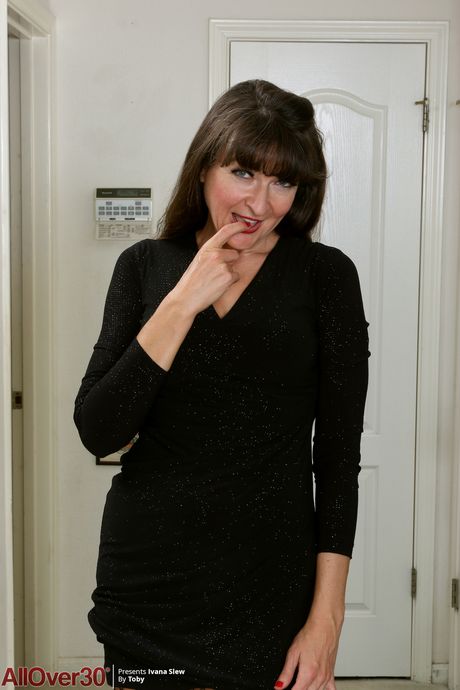 BBW MILF Ivana Slew strips and shows her big ass and tasty pussy