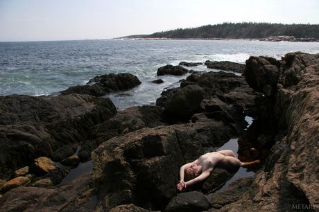 Skinny Canadian teen Ronin posing naked and showing her tiny tits