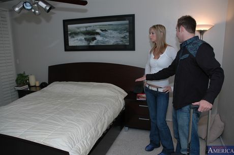 Blonde MILF with big tits Brooke Banner gets her shaved pussy fucked