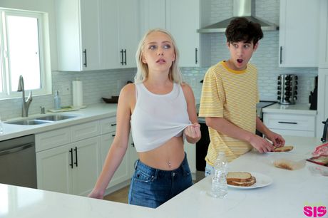 Braylin Bailey gets her pussy rammed by her stepbrother