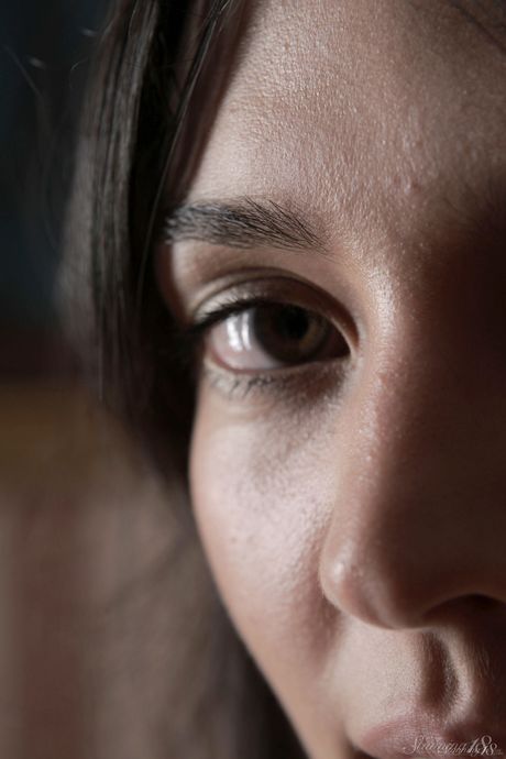 Innocent teen Diana V highlights her perfect ass while naked on a bed