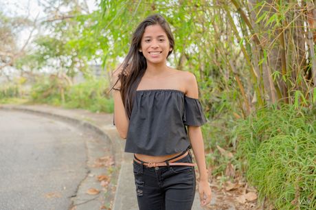 Sexy Latina Karrin Torres strips her jeans and poses in her heels