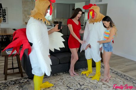 Nubiles Porn: Asiatiske teenagere Fiona Frost og Lulu Chu har sex med deres stedbrødre