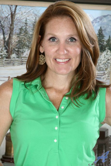 Petite amateur Crystal shows her big tits and shaved pussy in a solo