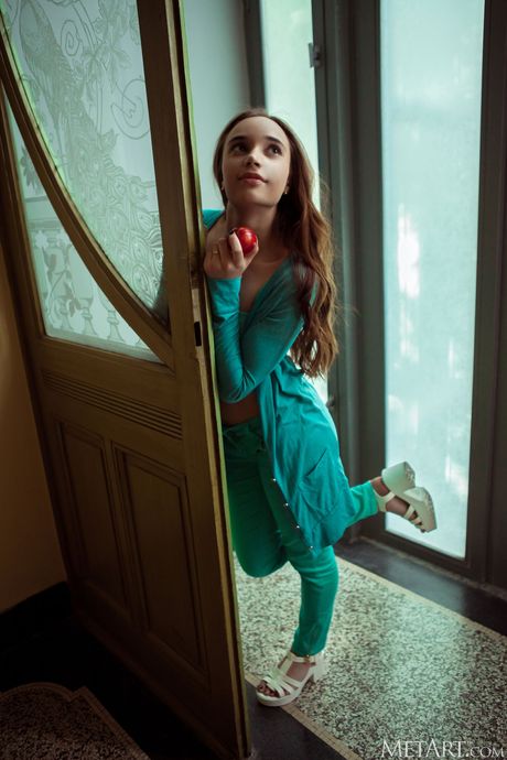 Young brunette Messiah gets completely naked confidently