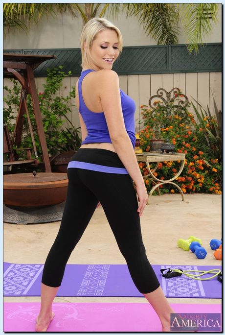 Blonde babe Mia Malkova strips and shows her hairy pussy outdoors