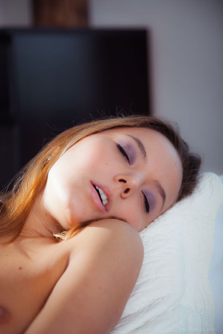 Petite teen Mango A & Talia Mint lick each others pussies & asses in bed