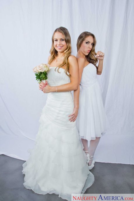 Pornstar babes Kendall Kayden and Kimmy Granger strip to stockings