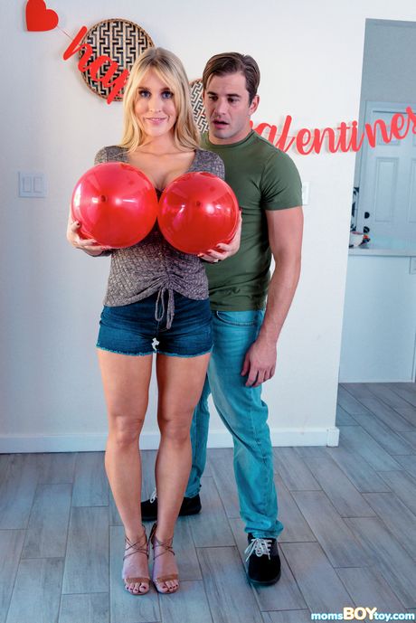 Blonde MILF Sarah Taylor gets her shaved pussy teased and fucked